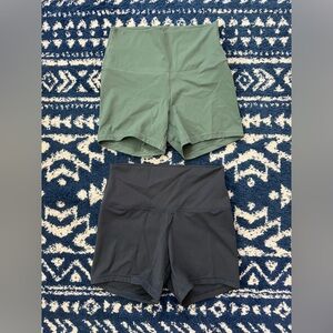 High-Waisted Workout Shorts - Green and Navy